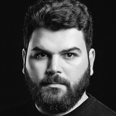 عراقي انا شيعي في العلا سني الصدى مسيحي الشذى صابئي الرؤى ايزيدي الولا اسلامي المنتهى مدني النهى عربي القنى كردي السنا اشوري الدنى تركماني المنى شبكي الذرى