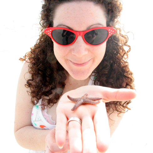 EArmitagePhotog's profile picture. Devon award winning wedding and women's portrait photographer. Talks to cats. And loves taking pictures of people in love!