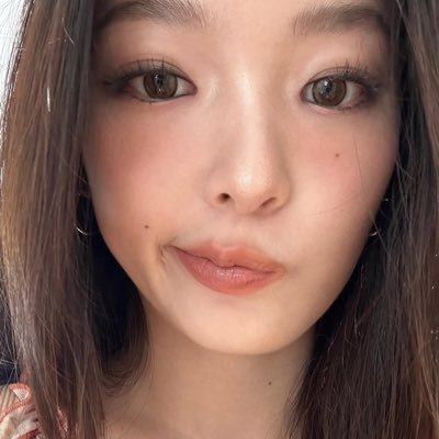 imagine being mad at me and im just in my room like 아포방포