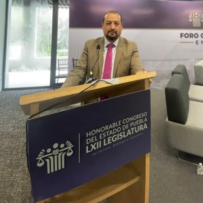 ABOGADO LITIGANTE, POBLANO, TODO ES POSIBLE. SALUDOS!