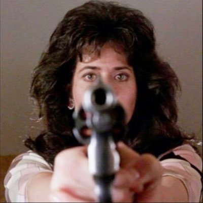 prawnhearts's profile picture. An effervescent glow on barren landscapes | @streetcleanar 🇭🇰🇨🇳🇮🇪