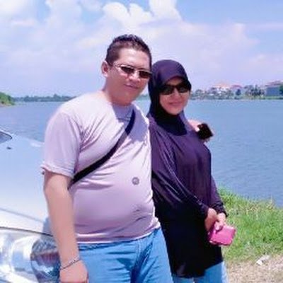 Queenkhana28's profile picture. 