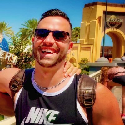 Former TV Meteorologist | Author of: “HARVEY HELL: OFF THE AIR AND ON THE ROPES.” | Lover of travel, fitness, 🐓 fingers | Insta: blakestakes08 🇺🇸