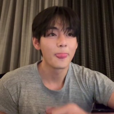 thvxbabe's profile picture. kim taehyung 🍞🥢— ♡⃘ ꒰ #jnvreview / #jnvupdate ꒱