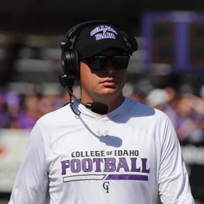 College of Idaho (NAIA) 🏈 WR Coach/ Pass Game Co. 🌴 SoCal ➡️ ID 🏔️