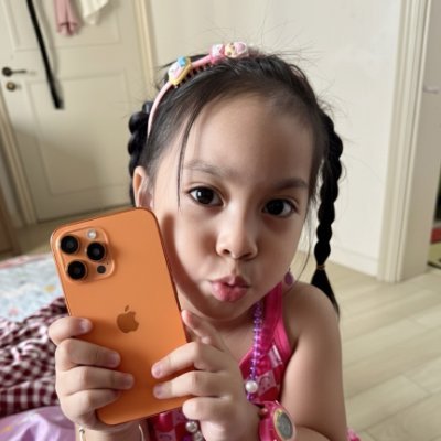 DinhTiffan61054's profile picture. Followback. 💯% follow back.