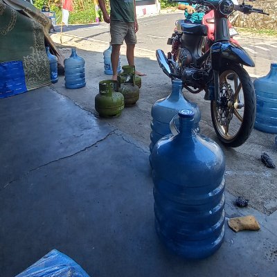 likafare506's profile picture. EmoFi