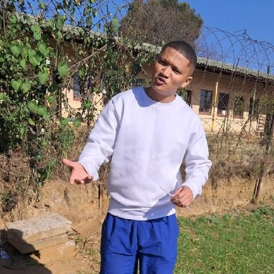 Stay out your feelings.... Aint no money over there!! #Outa_feelings🦉