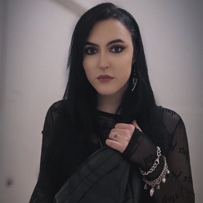📍 los angeles | vocalist @revelry_ca | hotistic | https://t.co/x15zPTLyBN