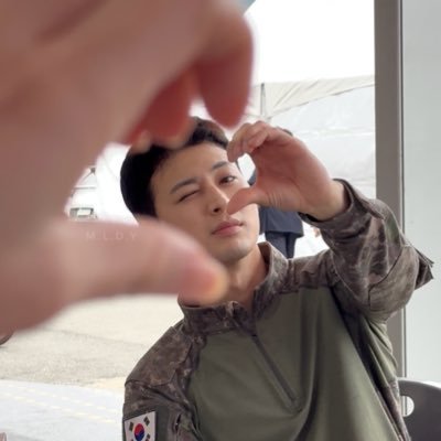 ģ”ė ššš” @SSSONG6823 @shxx131BI131