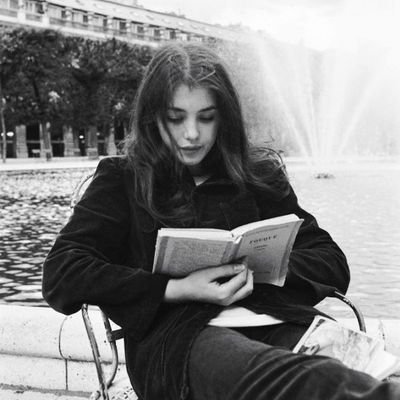 ccharm1ng's profile picture. 𝓜ystique's grace, where 𝔈legance meets untamed strength. ─┈ ˖ 𝜗𝜚