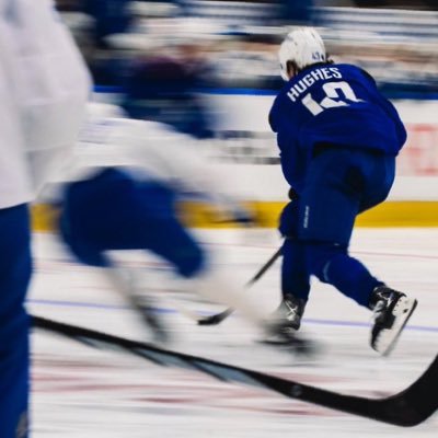 _carleyhughes's profile picture. 22, van, buff 🏒