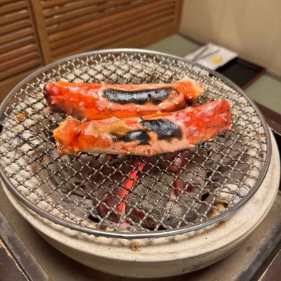 not_century_egg's profile picture. 2025年9月10日〜短期トレードを始めてみた記録。新卒で受けた中華食材輸入商社の説明会で皮蛋を食べさせられました。説明会の途中でこの後用事があるのでと言って退席、その足で他社の面接を受けに行きました。
