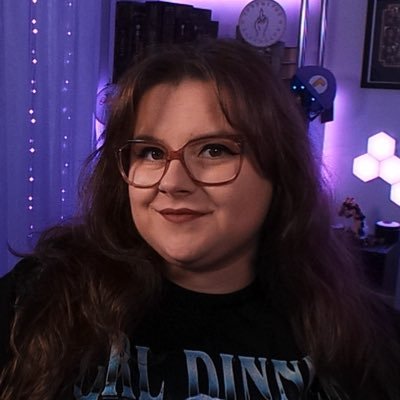 olympic level breakdancer (she/her) australian streamer, content creator, & comedian 🎮👾💾 Business email: Zellstice@gmail.com