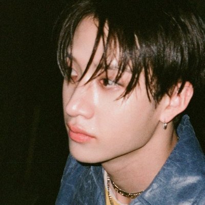 ❲ RP/1997 ❳ An adventurous soul. He comes from nothing to something with 7 comrades beside him. Proudly introduces himself as great captain, Christopher Bang.