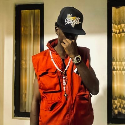 Ochukoofafrica's profile picture. Digital artist 💻🎨| through digital art and design, I bring forth your imaginations to life ✨