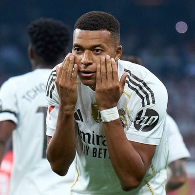 8BECK4's profile picture. 🇩🇰 Aarhus 🇪🇸 Madrid 🏴󠁧󠁢󠁥󠁮󠁧󠁿 Liverpool