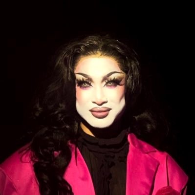 /ma-la-yuh/ alternative drag artist ○ glitchsync assassin ○ for bookings: dm @malayaugh on instagram