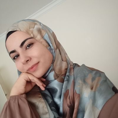 zzeyynoli's profile picture. Sınıf öğretmeni