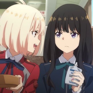 錦木千束&井ノ上たきなと喫茶リコリコのみんな (@Chisato_N_L) / X