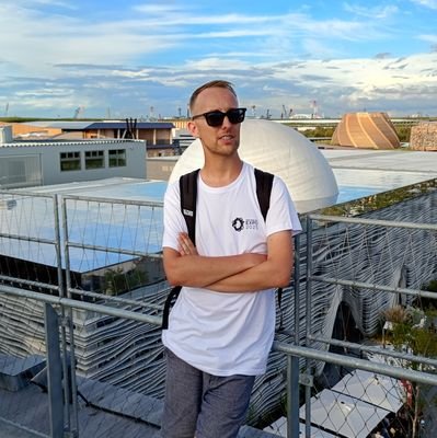 ArturEichhorst's profile picture. 🦋https://t.co/bOCurN5QZQ
🔊https://t.co/N7GlJjO31e