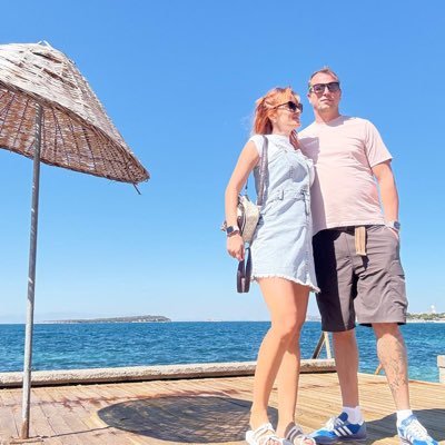 Wiganer lost in the city of Baku, the Kyiv bit went a bit wrong, now drinking and living with a real life barbie 😂