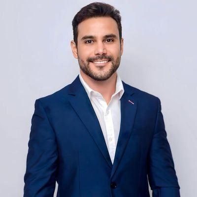 Dr_James_Harris's profile picture. •PLASTIC SURGEON 👨‍⚕️💉
                               • Doctor from Ireland 🇮🇪••Scottish by Service 
•Transforming visions into natural, beautiful realities