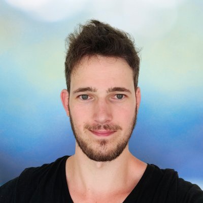 Holmyverse's profile picture. Transforming how we work • AI explorer • Efficiency advocate