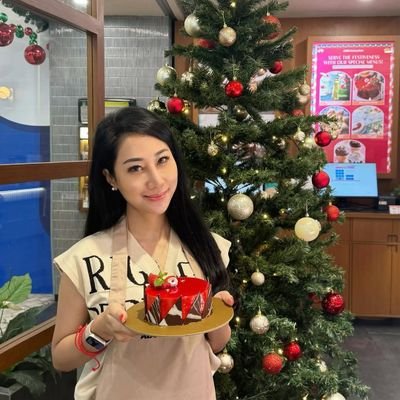 AlexTom580684's profile picture. I am from Singapore 🇸🇬