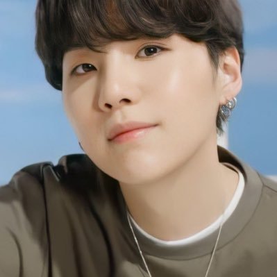 outrotangerine's profile picture. 🇬🇧 / 🇯🇵 ARMY ⁷. 🐱 bias. DDAY in Japan 4/6 🥢 / HOS in Osaka 31/5 🌼 / RUN SEOKJIN in Chiba 5/7 🐟. Here for enjoyment not negativity ⚠️