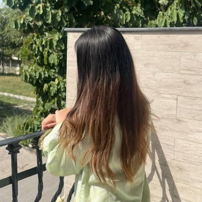 dua157759's profile picture. Mass Com learner 🎓 | Curious mind in the world of media & ideas 🌍