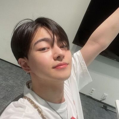 𝐢𝐧𝐭𝐞𝐫𝐧𝐞𝐭 𝐜𝐚𝐟𝐞
☼︎黒 、14. 𝒔𝒂𝒆☦︎ 🤍'
⛓️♡︎𝑅𝑖𝑛 :^ ³ ^
◕。 .•́ ( ´ _ ン서| • ) !! ライオン ♡︎💭
💬 : 아홍~? ʕ#🍙ʔ
°☘︎ 𝑖𝑛𝑡𝑗_𝑡