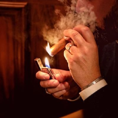 🍂Cigar Sommelier |
Curating rare & premium blends | 📖 Stories behind the leaf |
-----------
• Reviews • Collector’s gems |
🌎 Elevating the cigar XP.