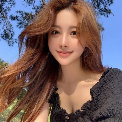 fy570eo6t354155's profile picture. This is my personal WhatsApp account: +33745687466