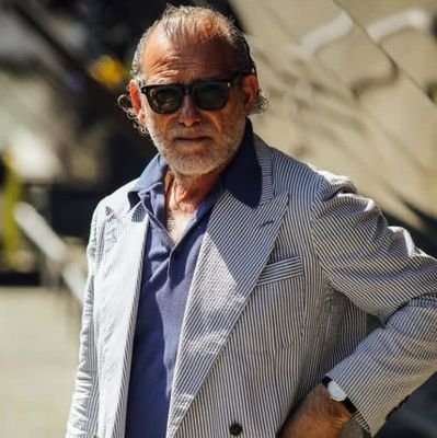 squarzifortela's profile picture. I'm New Here Fellow X'ans, I'll Feed You Old Fashion Creativity From Fortela & Co
Director: Fortela | Instagram: @Alessandrosquarzi