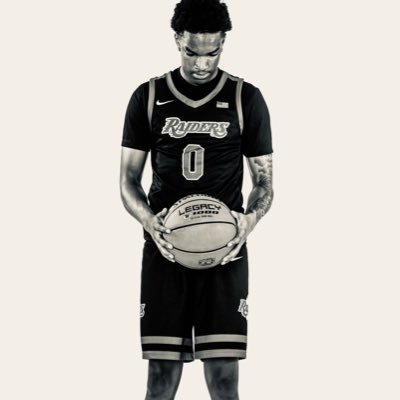 Zion_10_'s profile picture. @NWFRaiders_MBB 6’5 SG