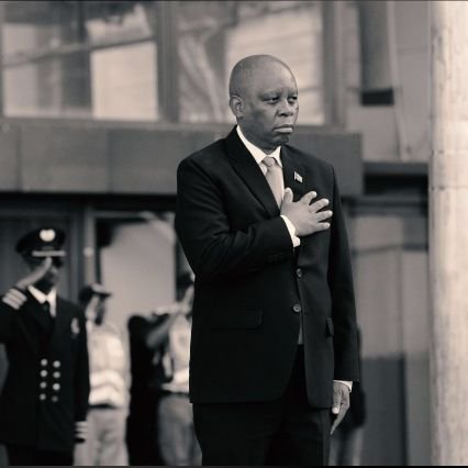 Unify Africa else where not here in South Africa.
Revolutionary Thug. 🇿🇦✊🏾
Patriot.💚
012 twitter.