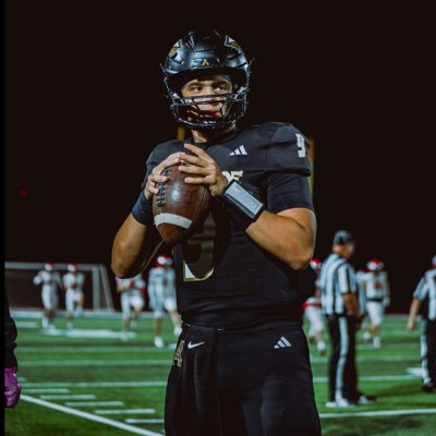 Theo Lee, Quarterback,power forward,6’5, 235lbs, Arapahoe HS, 2028, 3.6GPA, TheoLee2028@Gmail.com 🏈🏀 Head coach @fbcoachBrayton