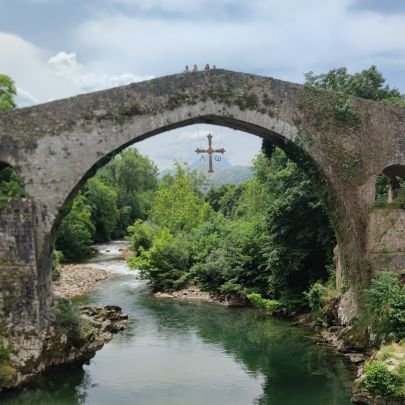 erikthor9's profile picture. 