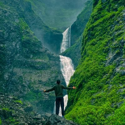 OzaPratham02's profile picture. 