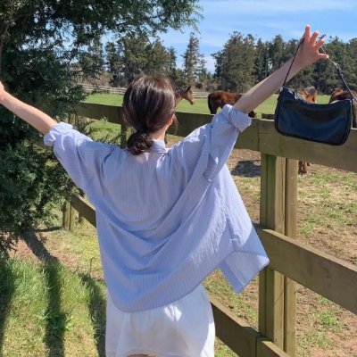fhvure's profile picture. My heart speaks the language of love 💕. Can you hear it?