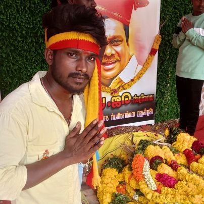 yogesh_pmk's profile picture. 🔥PATTALI MAKKAL KATCHI THIRUVANNAMALAI💙💛♥️VANNIYARSANGAM💛♥️My_Real_Hero_verappan_ Ayya👑J_Guru_Ayya🥭Dr.Ramadoss🔥Dr.Anbumani💯💛❤️🇷🇴#yogesh_pmk💛♥️🔥🇷🇴