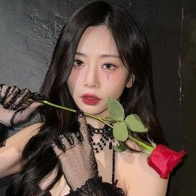 saw deukaepink in bcn ❤️🩹 • 9teen • bp & dc ults ᡣ𐭩