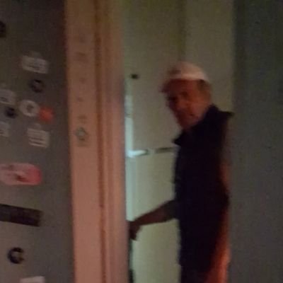 working γραφεία του @pasok επί Γεωργίου Παπανδρέου ειμαι78ετων το προφίλ μου το διαχειρίζεται ο γιος μου μένω αθηβ