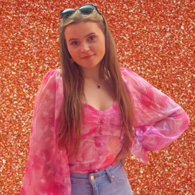 little miss obsessed with taylor swift since 2008 | 24🇬🇧| to live for the hope of it all🫶🏼 - in my showgirl era 💃