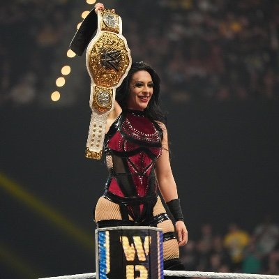 24- Stephanie Vaquer Giulia k-pop lover Blackpink Le SSERAFIM XG Joshi wrestling WWE (he/him) FAN ACCOUNT