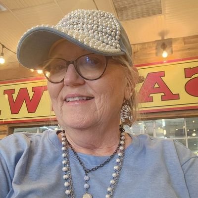 VivianC36527470's profile picture. Just a old woman who loves helping people 🥰
Charity comes first🎉❤️❤️