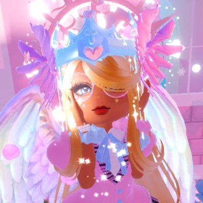 ~Royale high lvl:4000+~ ~Trying to become active RHTC member~ ~If ur discriminative DNI~