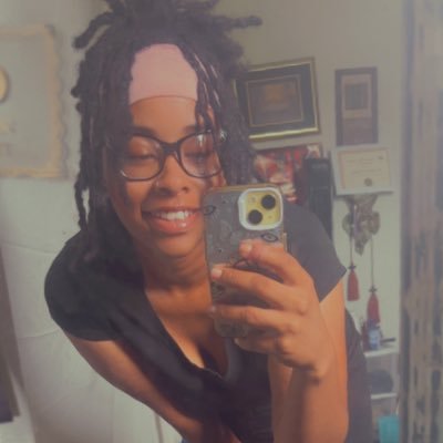 thaprettygemini's profile picture. 