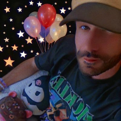 Hit the link pls 💕 Follow me on all plats @SirZeets! Artist/Streamer/Audio Engineer/Music Producer/Video Editor| Beats: $25| Mix/Master: $25
